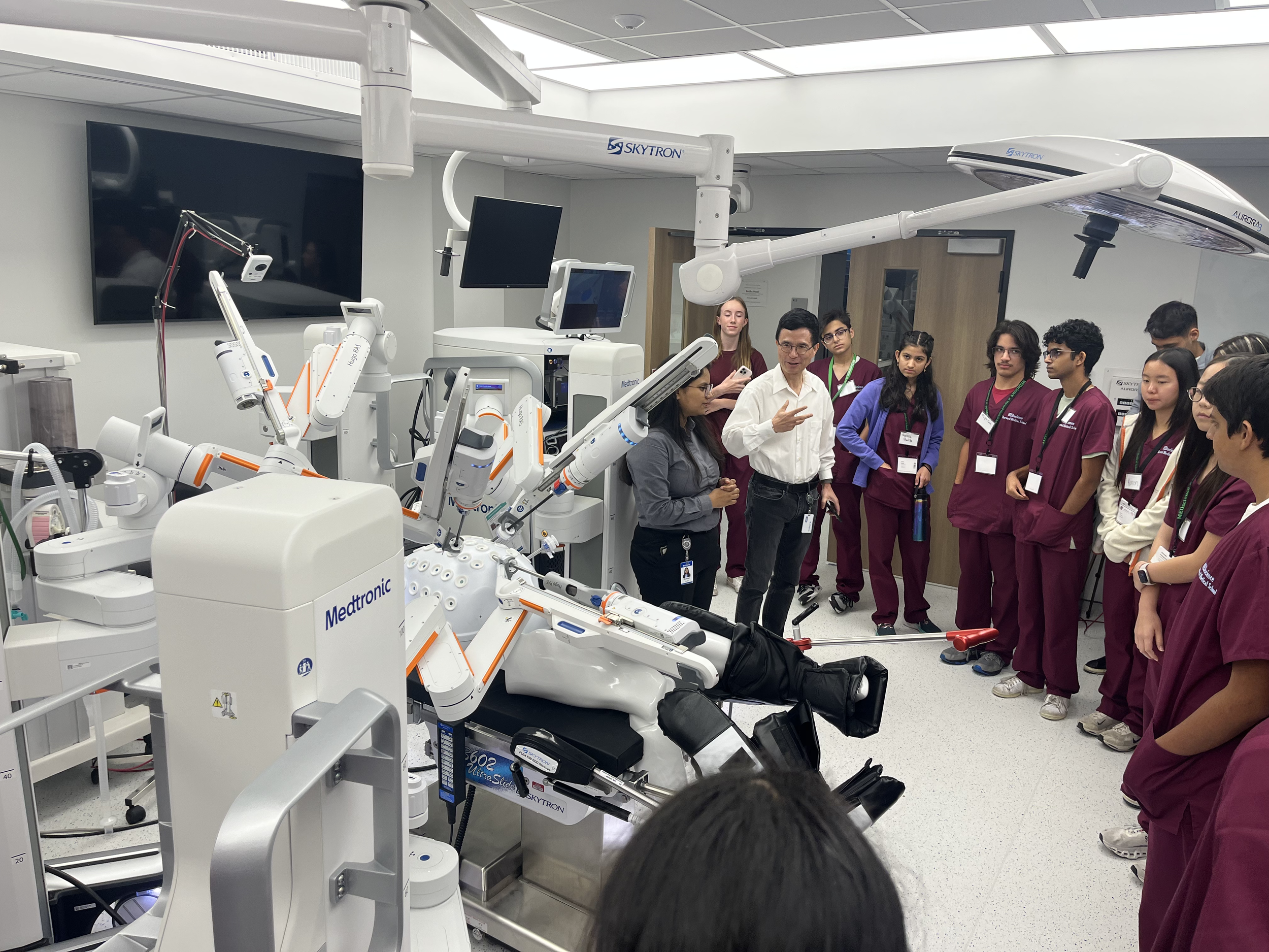 Visionaries students immersed in a clinical operating room with surgical technology